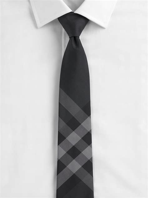 black burberry tie